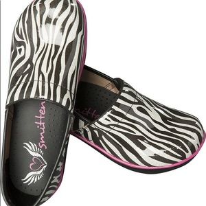 NWT still in box. Smitten nursing shoes.
